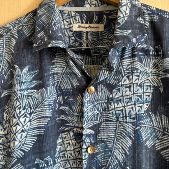 Tommy Bahama Men's XL Island Zone Silk Coolmax Polyester Blend Button Up Shirt - Picture 4 of 9